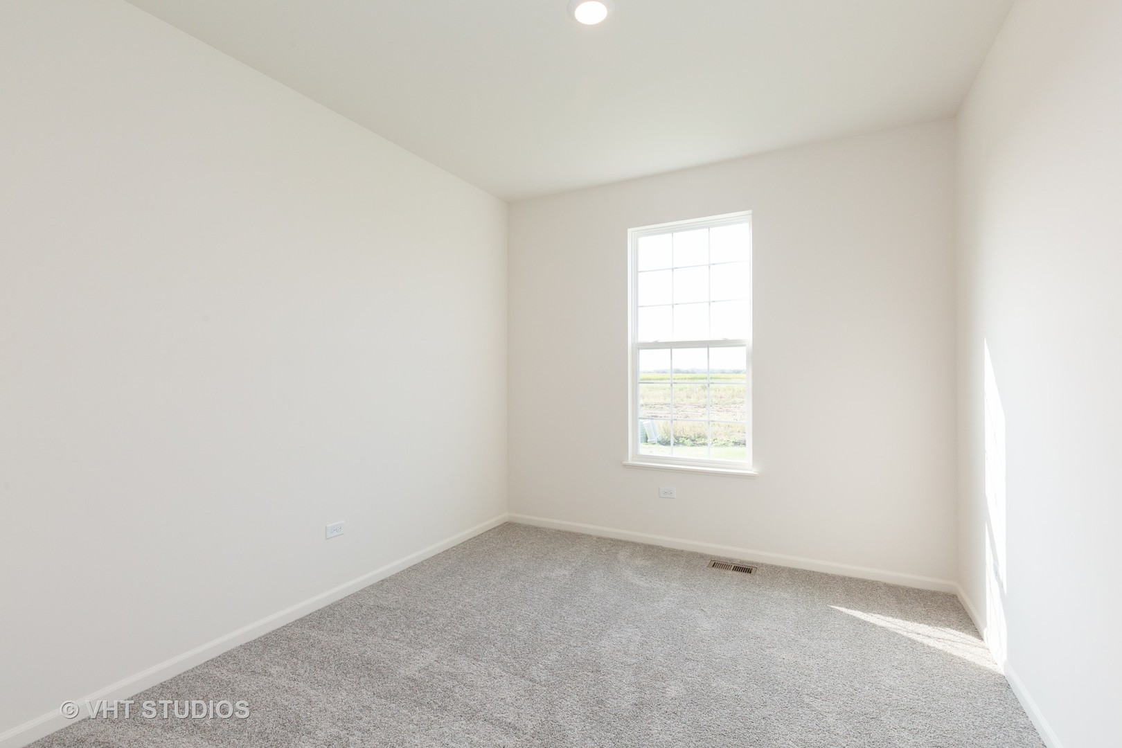 3623 Emerald Road Elgin, IL 60124 - Photo 8 of 42