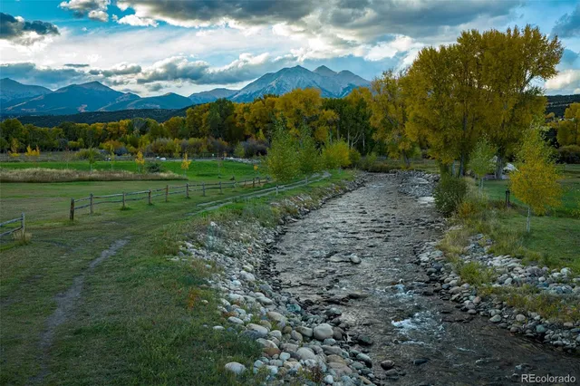 $900,000 | 7391 County Road 221, Salida, CO 81201