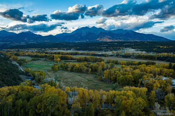 $900,000 | 7391 County Road 221, Salida, CO 81201