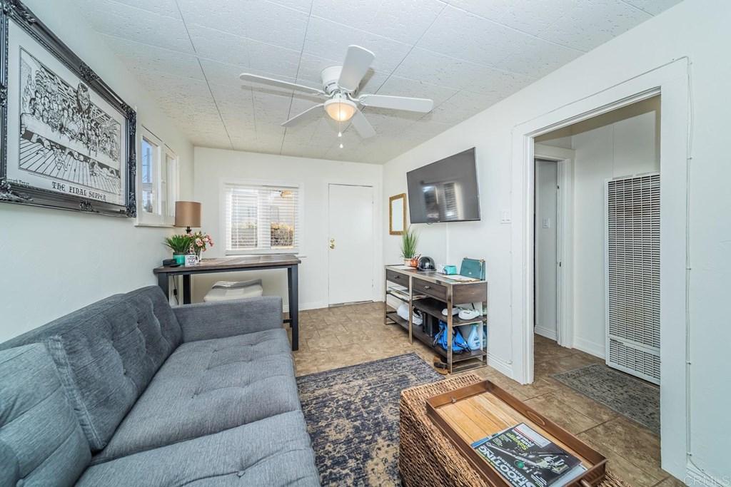 376-378 Acacia Avenue Carlsbad, CA 92008 - Photo 20 of 32