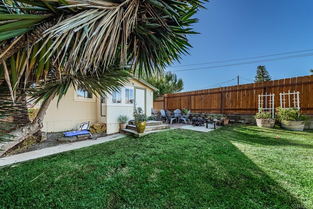 376-378 Acacia Avenue Carlsbad, CA 92008 - Photo 6 of 32