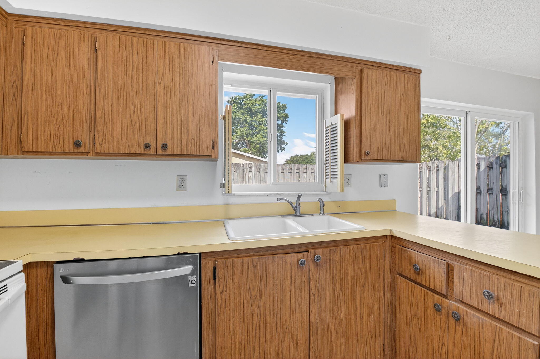 1601 Northwest 5th Street Boca Raton, FL 33486 - Photo 12 of 32 1601 NW 5th ST (42)