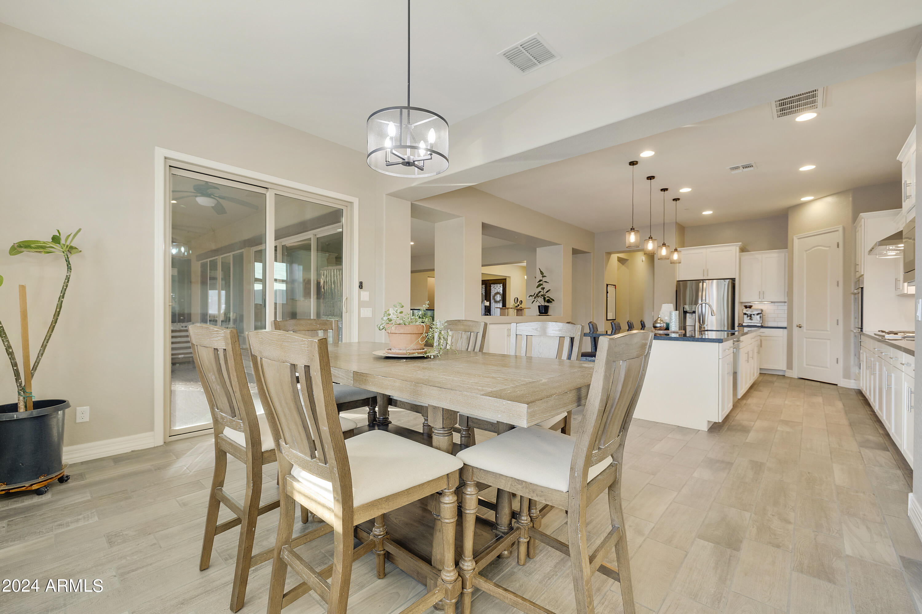 19243 Walnut Road Queen Creek, AZ 85142 - Photo 6 of 69 0c1a5527-0c1a5531