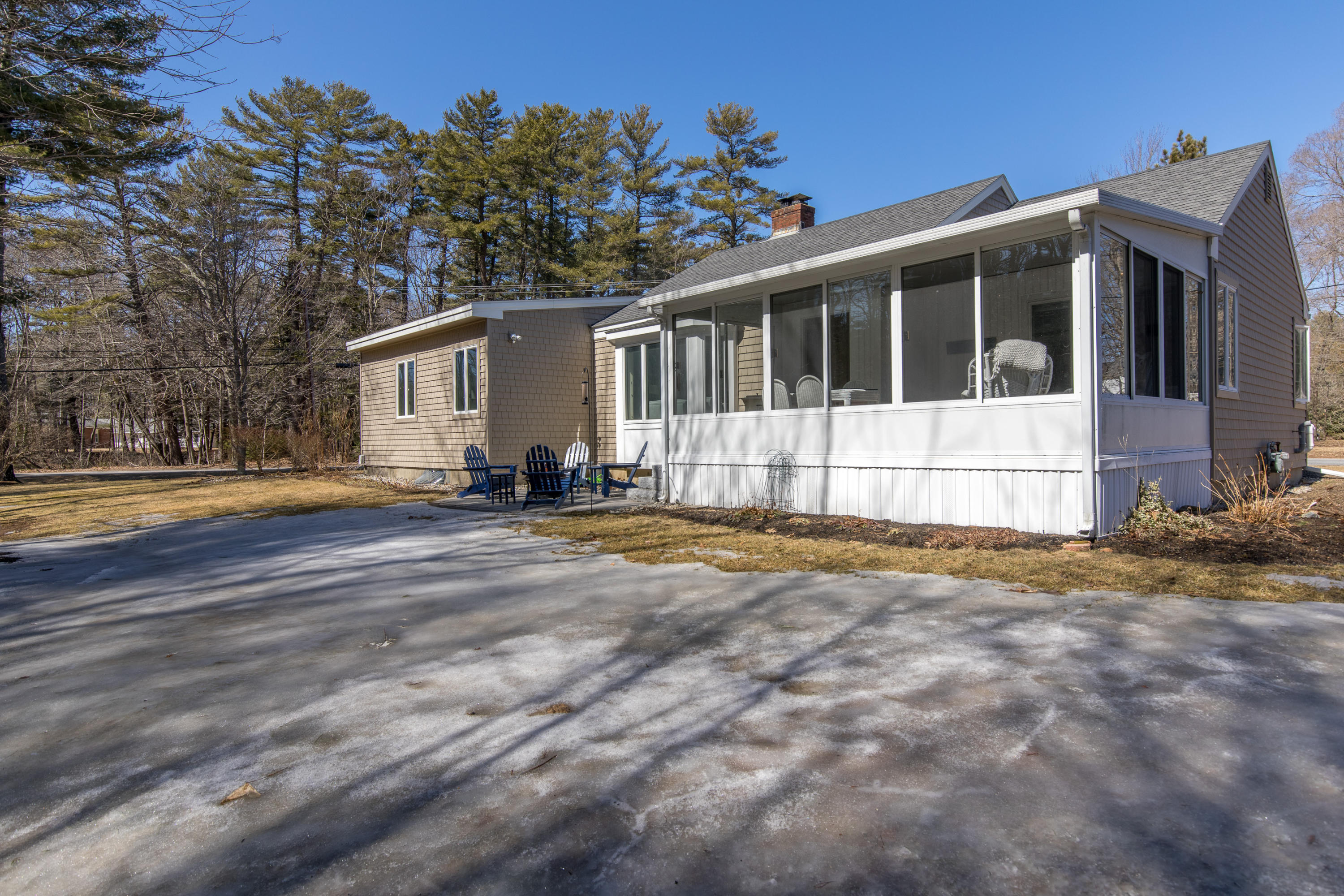 2 Meadowbrook Road Brunswick, ME 04011 - Photo 42 of 50 2 Meadowbrook Brunswick Exterior-5