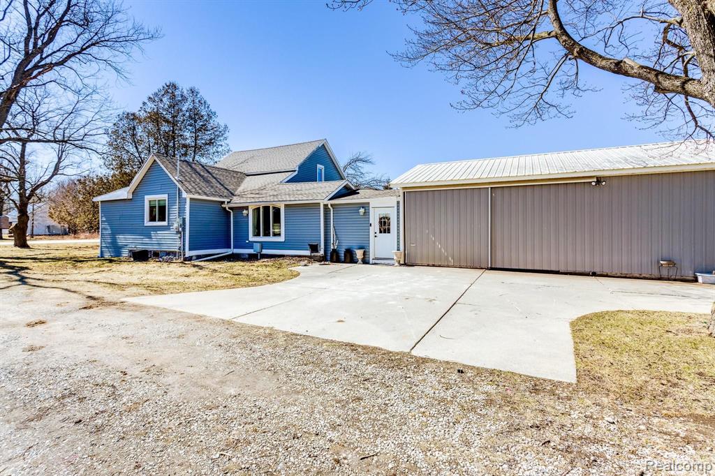 8014 Imlay City Road Avoca, MI 48006 - Photo 41 of 47