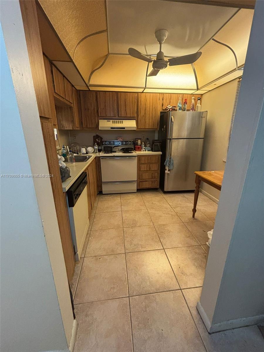 8150 West McNab Road, Unit 316 Tamarac, FL 33321 - Photo 17 of 33 Gallery Image 17