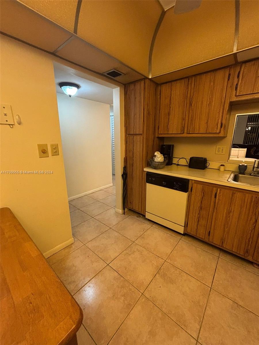 8150 West McNab Road, Unit 316 Tamarac, FL 33321 - Photo 20 of 33 Gallery Image 20