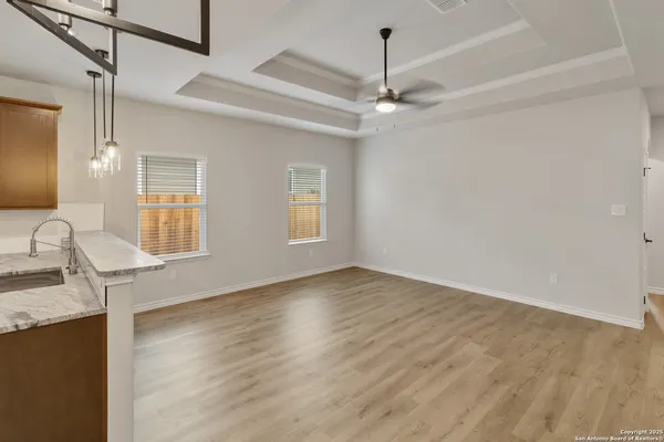 $1,995 | 806 West Huntington Street, Beeville, TX 78102