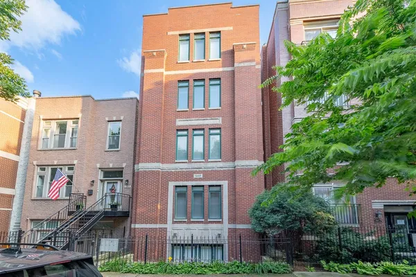$369,990 | 1345 West Fillmore Street, Unit 3, Chicago, IL 60607
