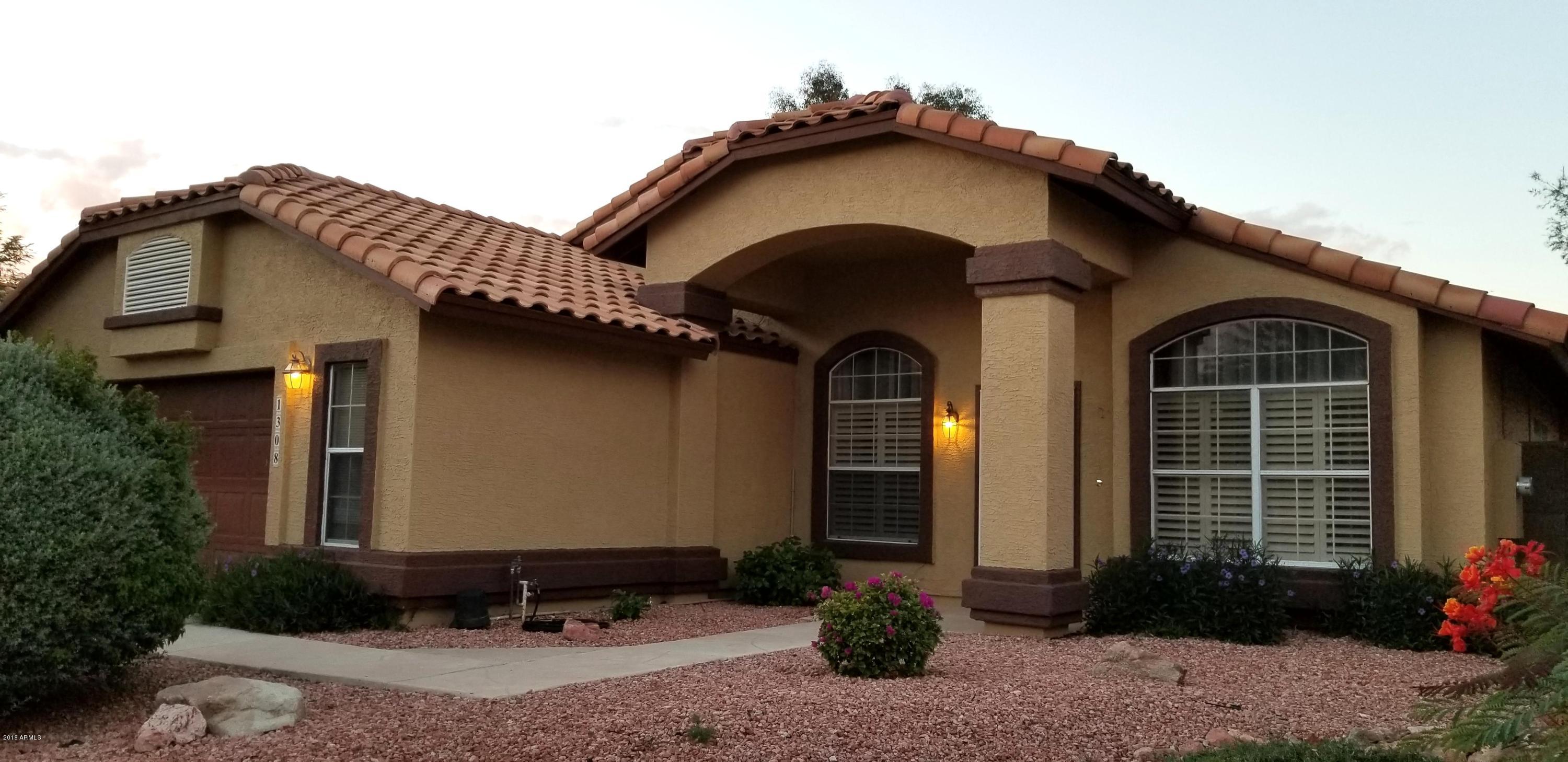 4 BEDROOMS - SINGLE LEVEL