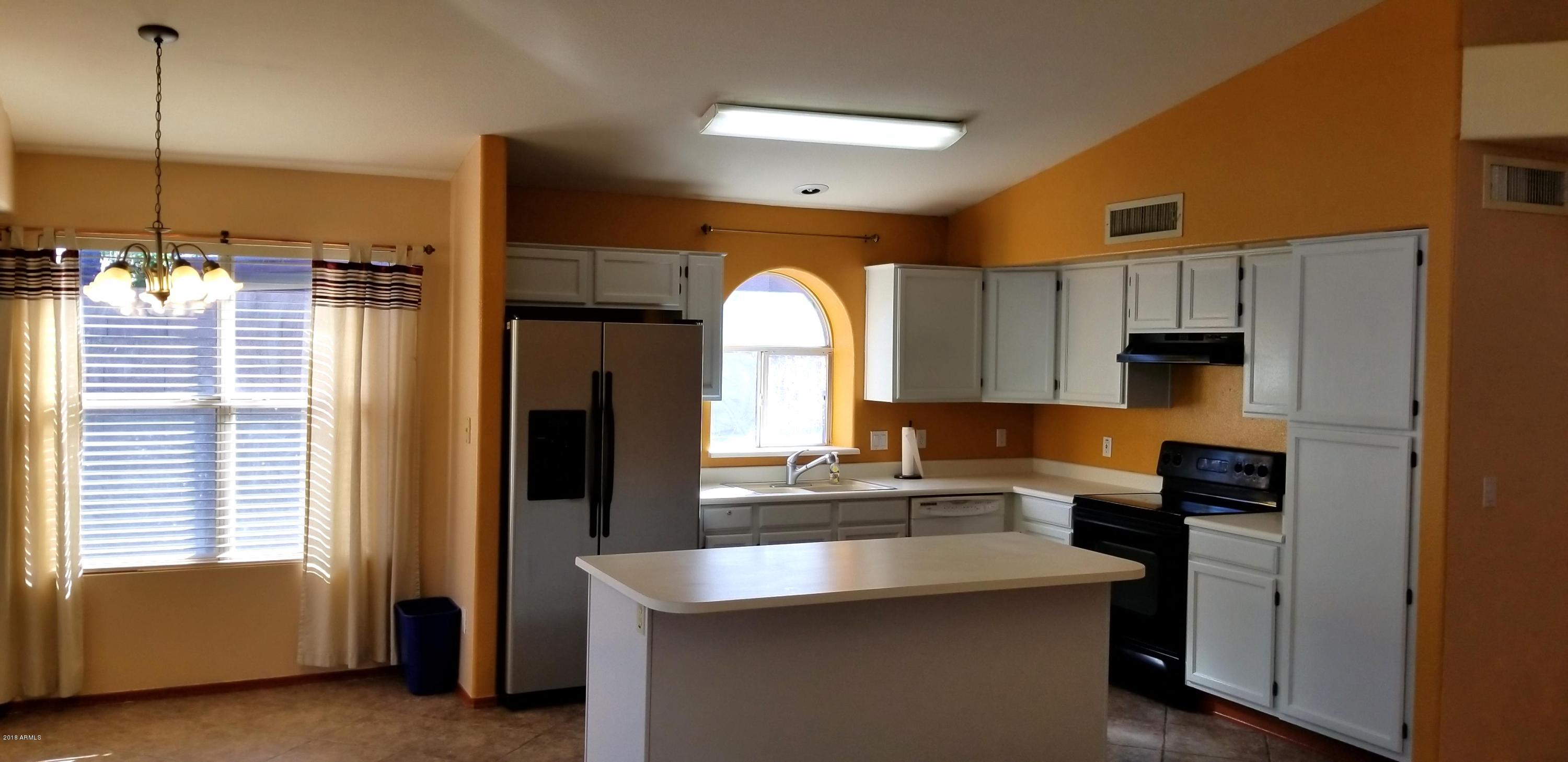 KITCHEN ISLAND