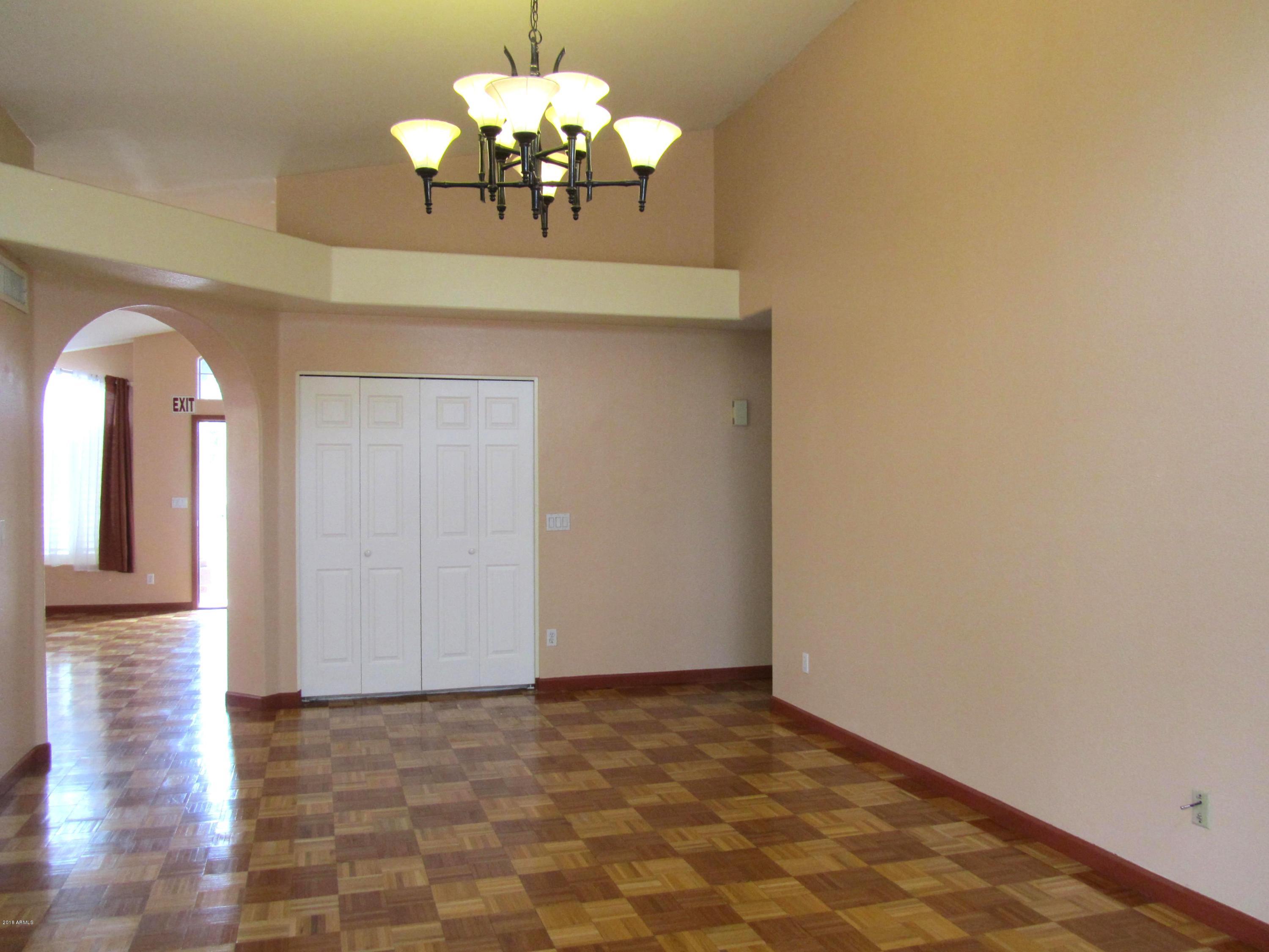 1308 East Grandview Road Phoenix, AZ 85022 - Photo 8 of 24 FAMILY ROOM