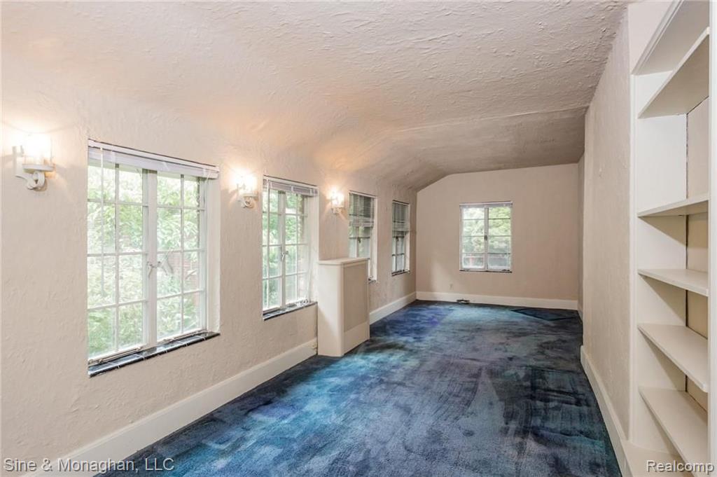 561 Middlesex Road Grosse Pointe Park, MI 48230 - Photo 18 of 53