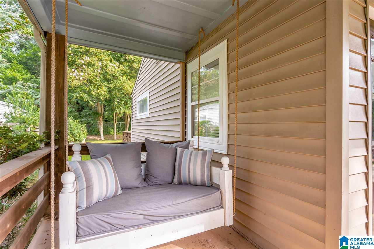 1228 Cresthill Road Birmingham, AL 35213 - Photo 4 of 34