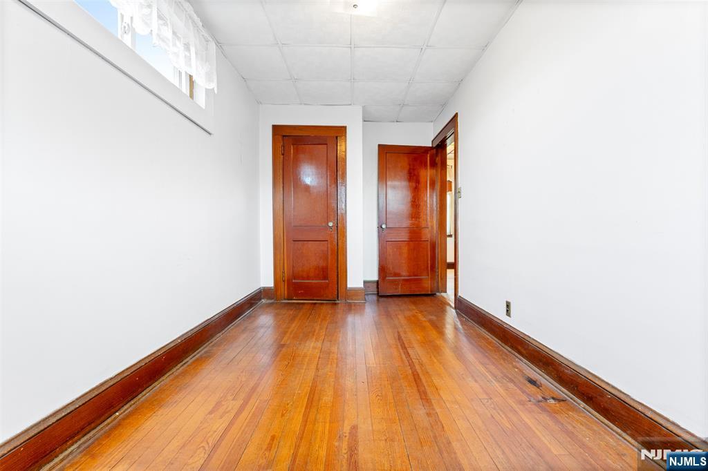 840 Roosevelt Avenue Secaucus, NJ 07094 - Photo 14 of 28