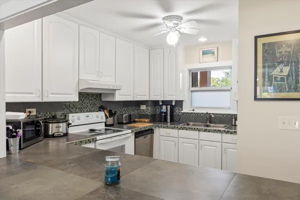 $587,000 | 2601 South Roosevelt Boulevard, Unit 108B, Key West, FL 33040