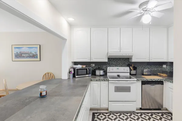 $587,000 | 2601 South Roosevelt Boulevard, Unit 108B, Key West, FL 33040