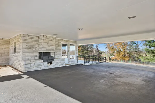 $685,000 | 676 Ferguson Hill Road, Lafayette, TN 37083