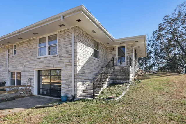 $685,000 | 676 Ferguson Hill Road, Lafayette, TN 37083