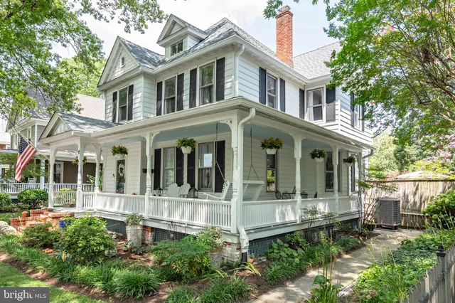 $850,000 | 11 Brookletts Avenue, Easton, MD 21601