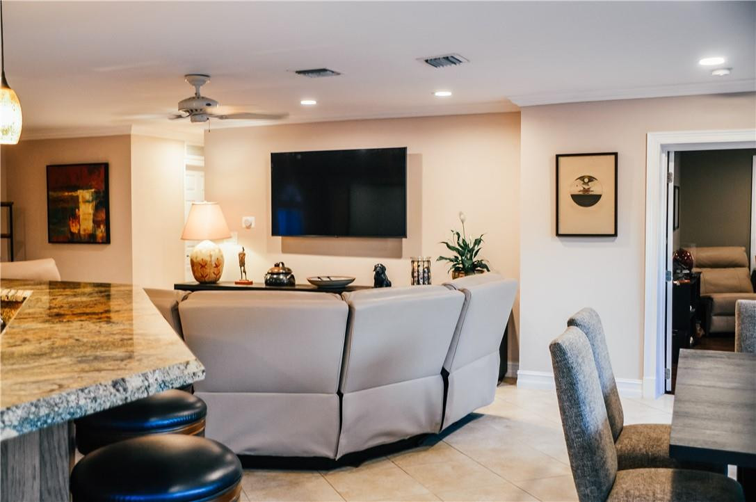 5051 Northeast 24th Avenue Lighthouse Point, FL 33064 - Photo 11 of 25 Photo 11