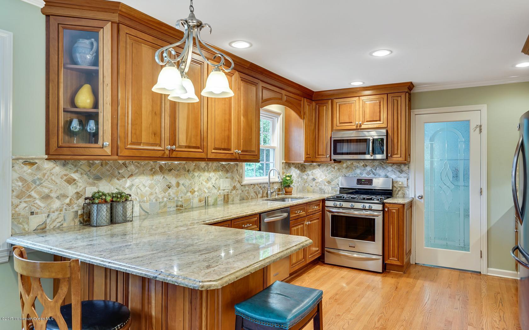 2554 Summit Road Manasquan, NJ 08736 - Photo 16 of 38 17