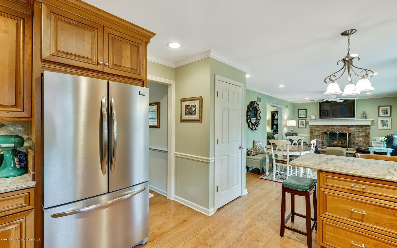 2554 Summit Road Manasquan, NJ 08736 - Photo 17 of 38 21