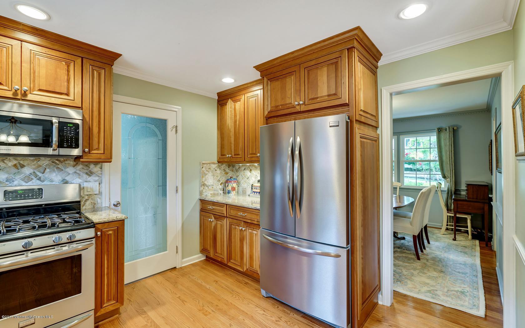2554 Summit Road Manasquan, NJ 08736 - Photo 19 of 38 20