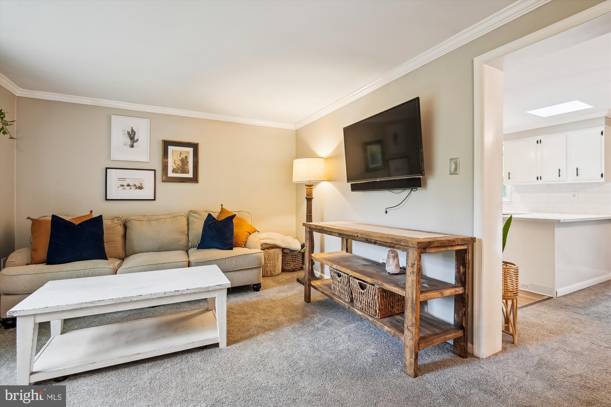 1251 Emmanuel Church Road Huntingtown, MD 20639 - Photo 19 of 40 Living Room