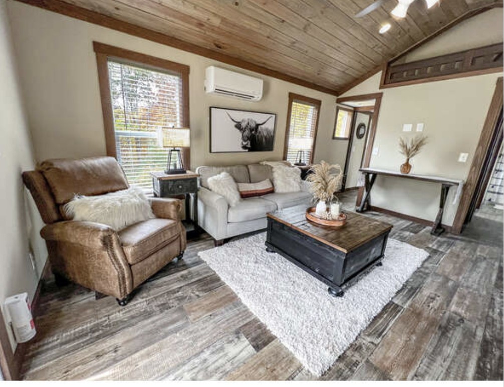 105 Thomas Road Dover, TN 37058 - Photo 2 of 12 Gallery Image 2