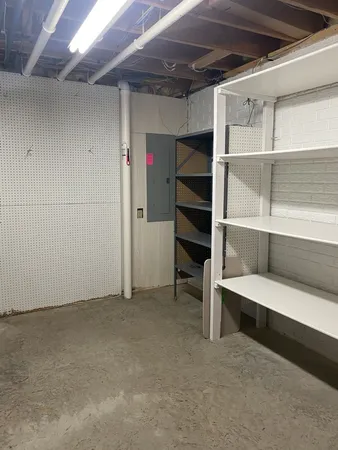 $359,900 | 35 Madison Circle, Davenport, IA 52806