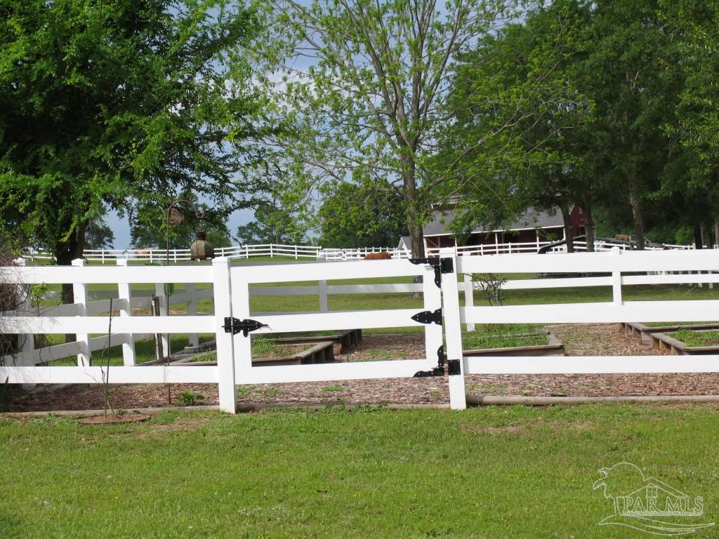 100 Meharg Road Molino, FL 32577 - Photo 39 of 46 Gallery Image 39