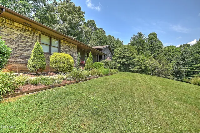 $540,000 | 4700 Weaver Pike, Bluff City, TN 37618