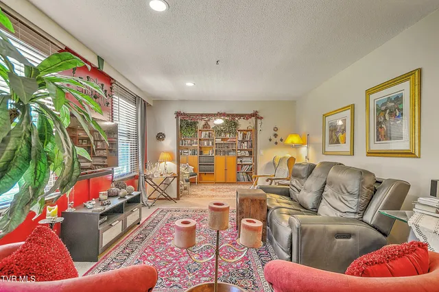 $540,000 | 4700 Weaver Pike, Bluff City, TN 37618