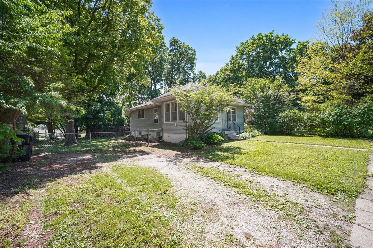 803 Osage Street Normal, IL 61761 - Photo 32 of 35