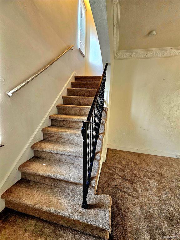 9585 Terry Street Detroit, MI 48227 - Photo 15 of 39