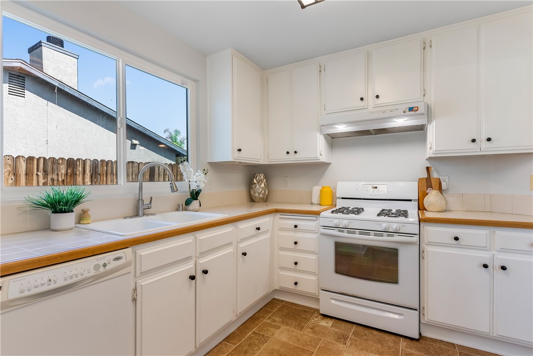 29724 Gifhorn Road Menifee, CA 92584 - Photo 16 of 30
