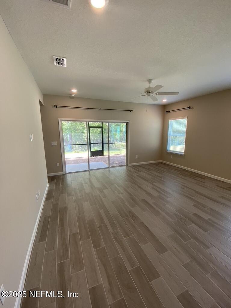 281 King George Avenue St. Augustine, FL 32092 - Photo 6 of 17 Living Room
