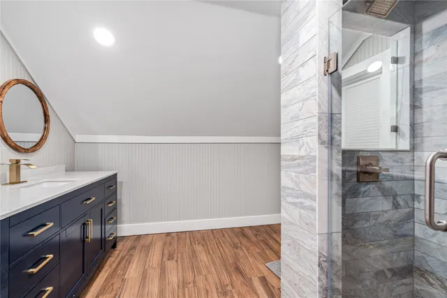 $539,000 | 327 Middleton Street, Bacliff, TX 77518