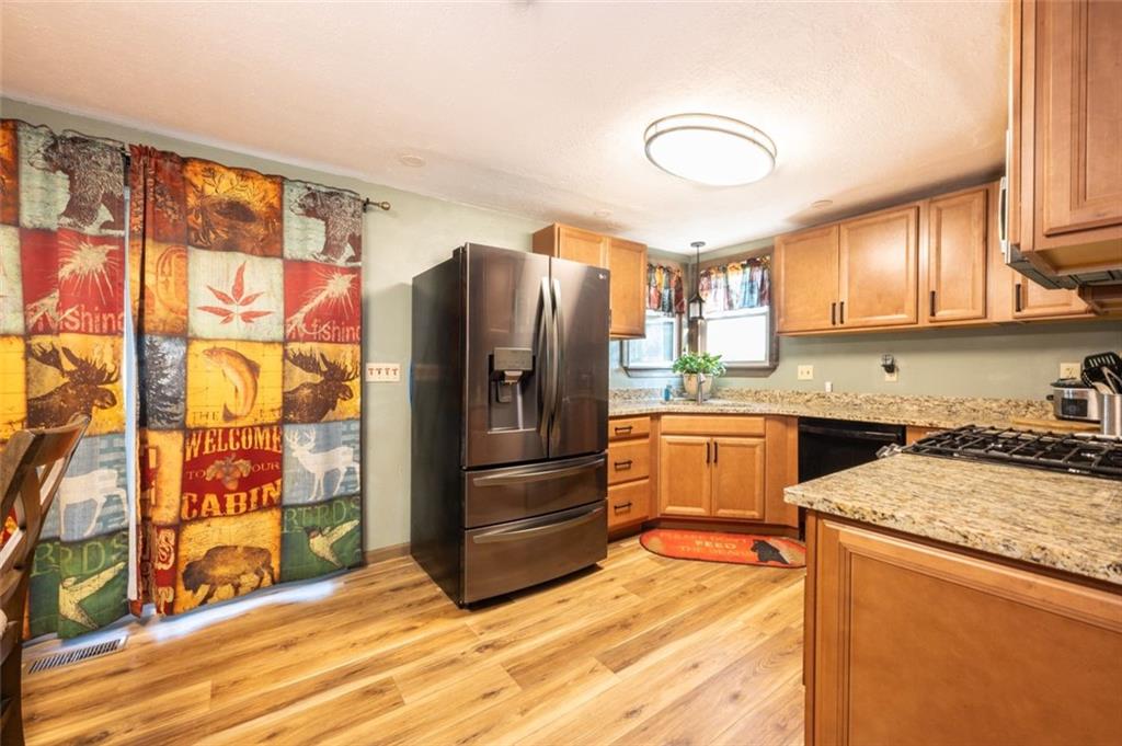 542 Howell Street Elizabeth, PA 15037 - Photo 4 of 28 Gallery Image 4