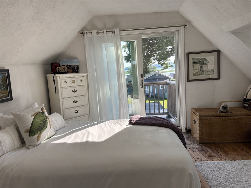8 Cove Road Ipswich, MA 01938 - Photo 12 of 18