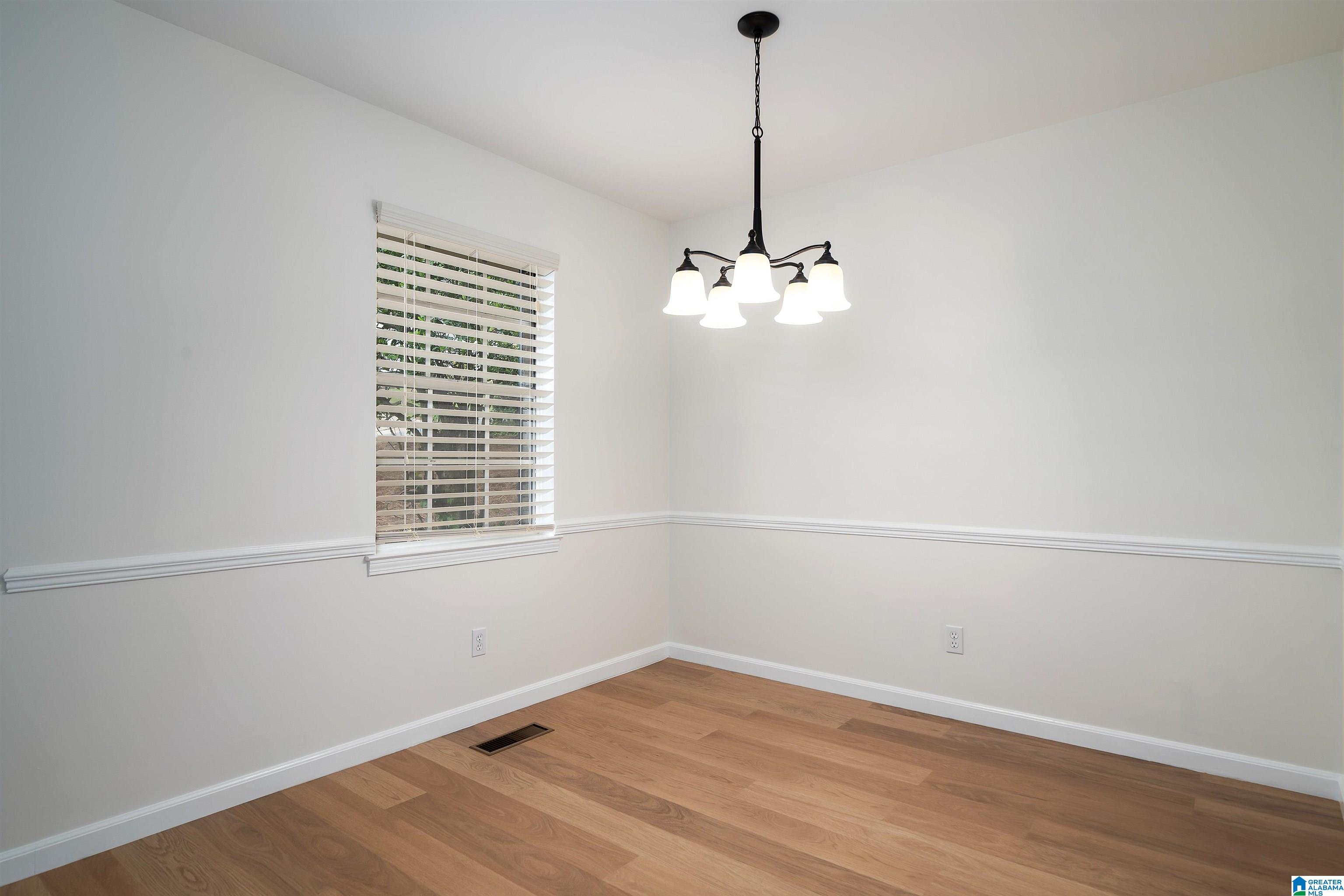1309 Sumar Road Birmingham, AL 35213 - Photo 6 of 21