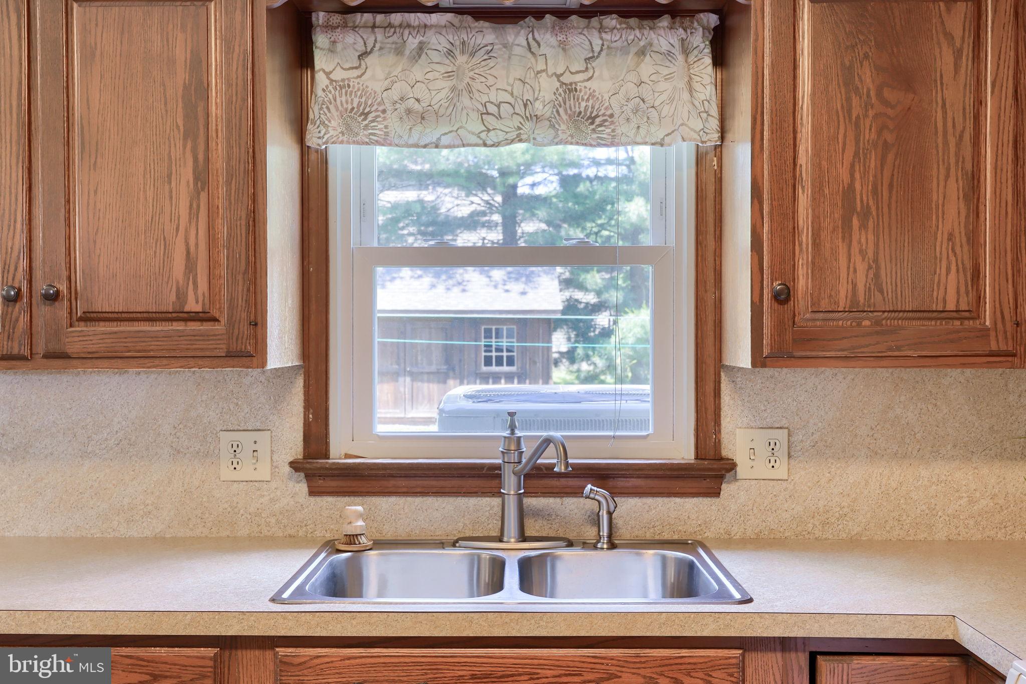 219 Tobacco Road Ephrata, PA 17522 - Photo 8 of 52