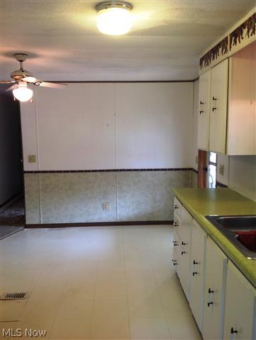 5800 Wayland Road Ravenna, OH 44266 - Photo 5 of 7