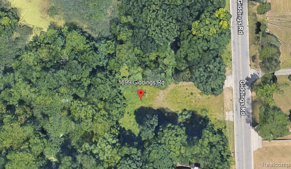 1699 Giddings Road Pontiac, MI 48340 - Photo 2 of 2