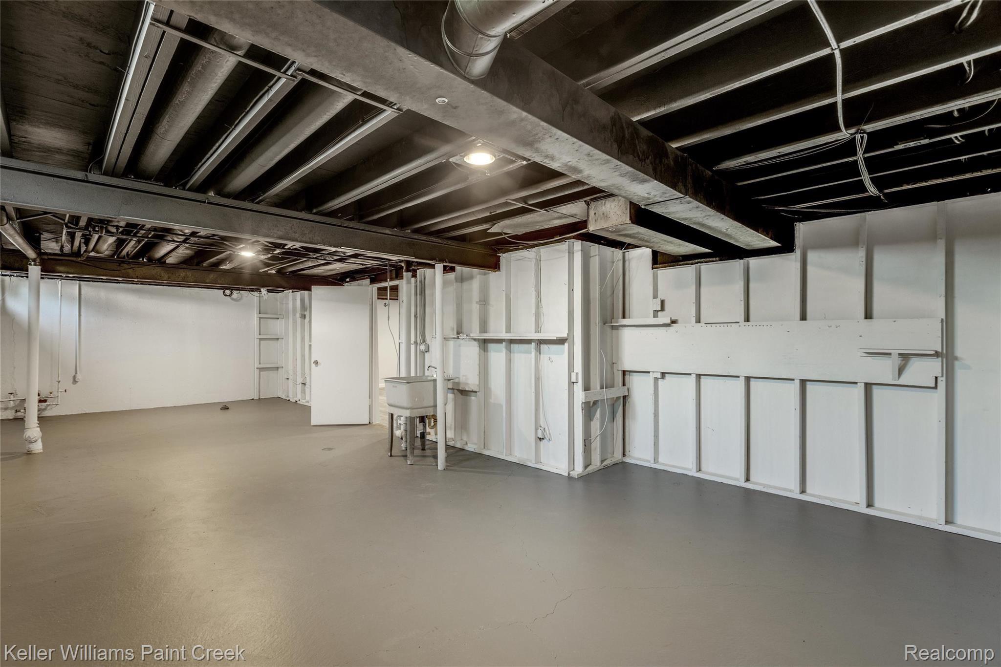 332 Lake Forest Road Rochester, MI 48309 - Photo 42 of 48 55-332 Lake Forest Rd, Rochester Hills, MI, 483090049.jpg