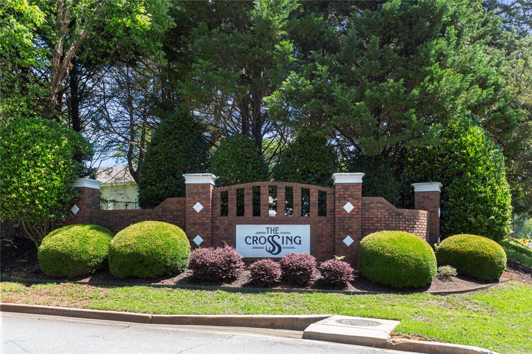 704 Nottingham Court Seneca, SC 29672 - Photo 48 of 48 Entrance.