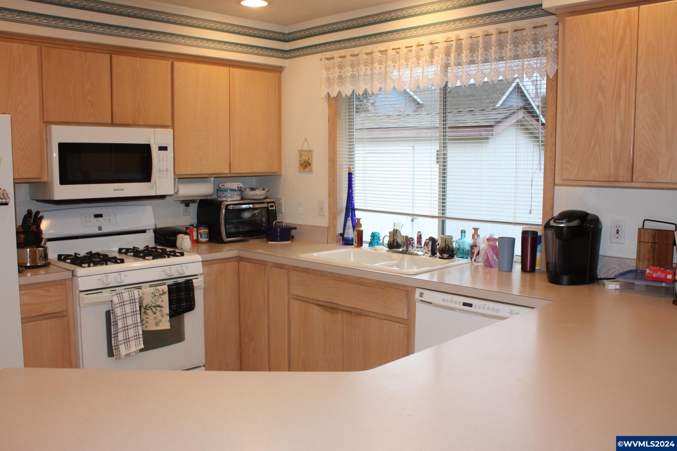 5452 Lone Oak Road Southeast Salem, OR 97306 - Photo 5 of 42