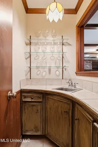 $350,000 | 105 Brae Burn Drive, Jackson, MS 39211