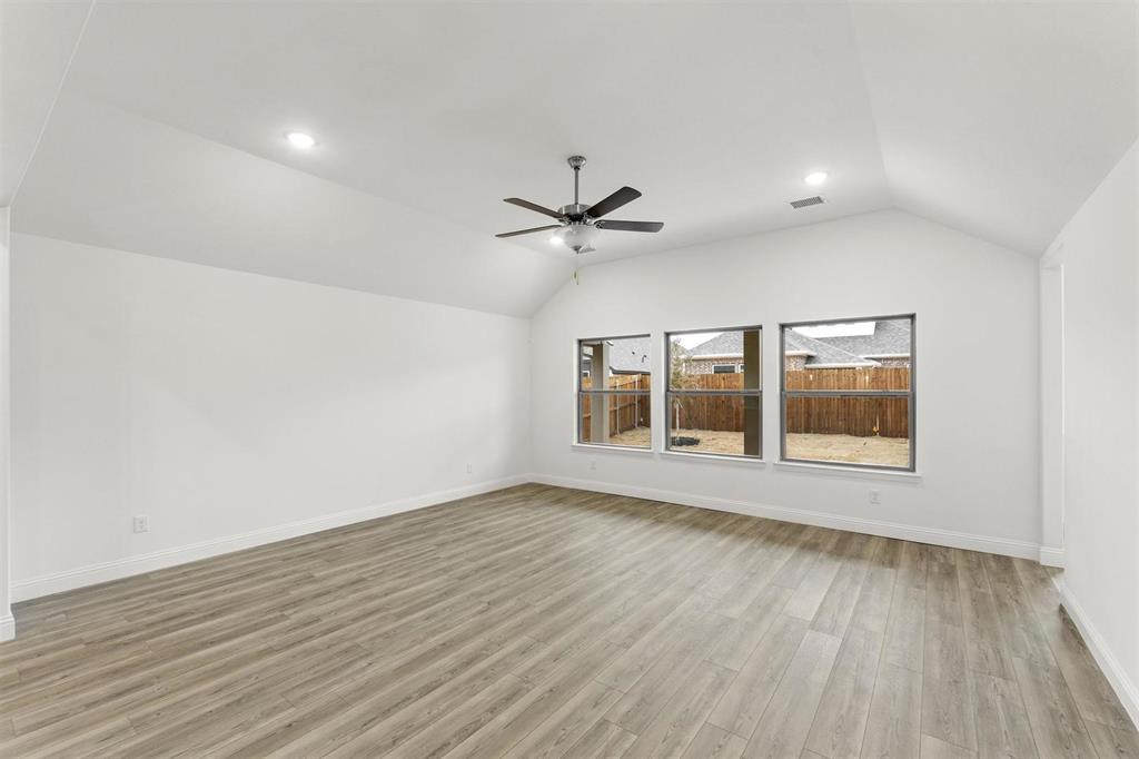 805 Trinity Street Van Alstyne, TX 75495 - Photo 9 of 17 Southlake_Representative Photo_09